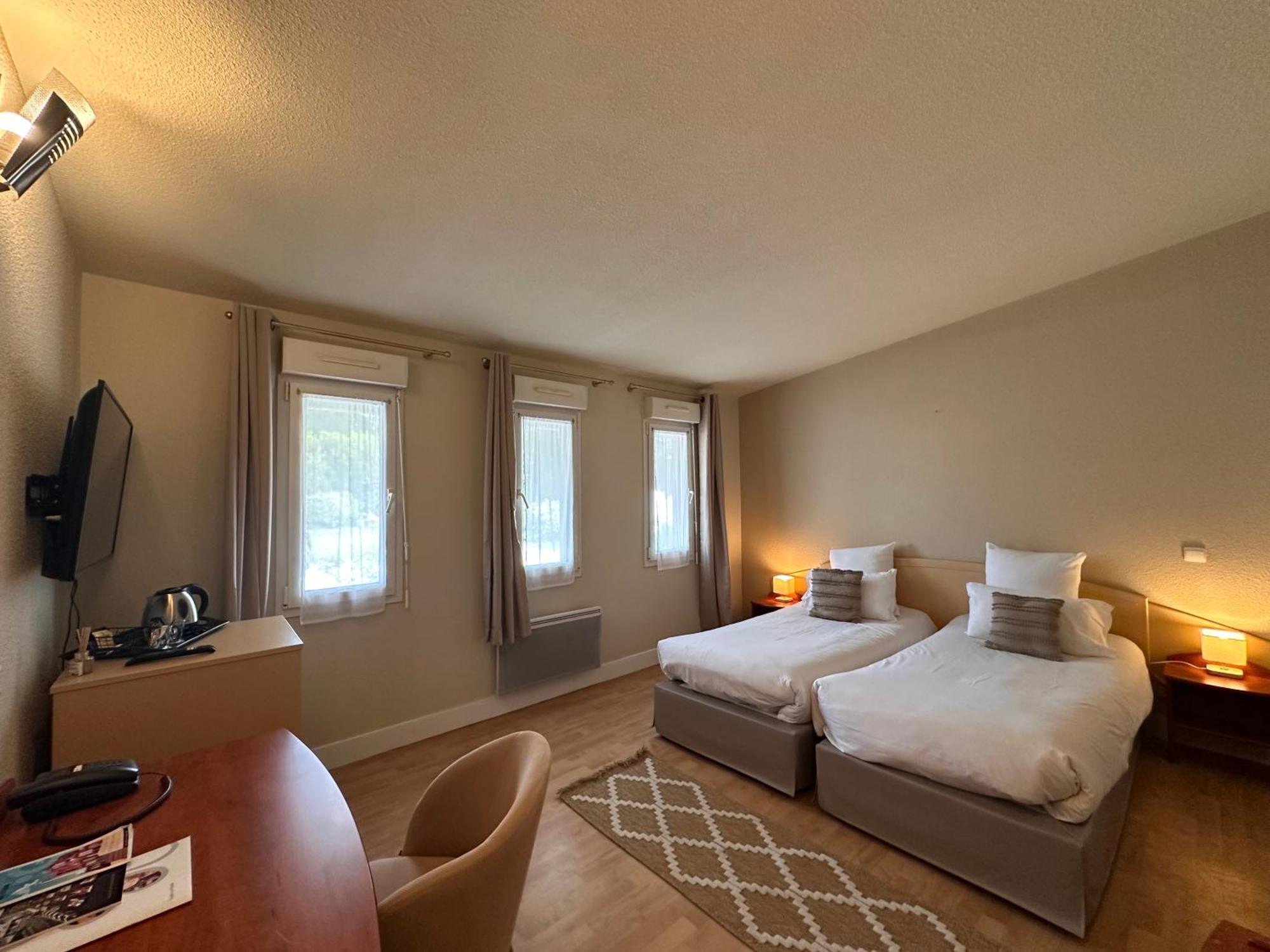Hotel - Domaine De La Blanchardiere - Le Mans Changé Dış mekan fotoğraf