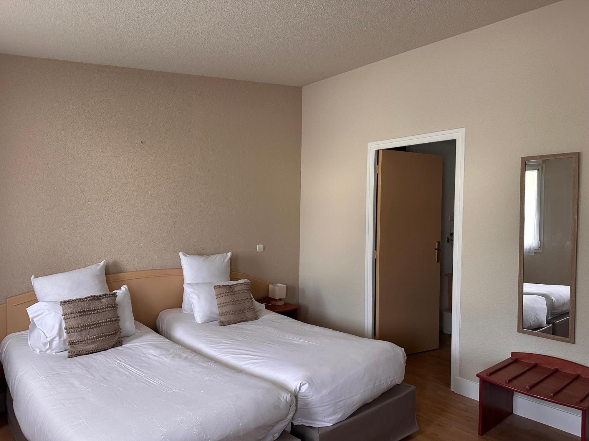 Hotel - Domaine De La Blanchardiere - Le Mans Changé Dış mekan fotoğraf