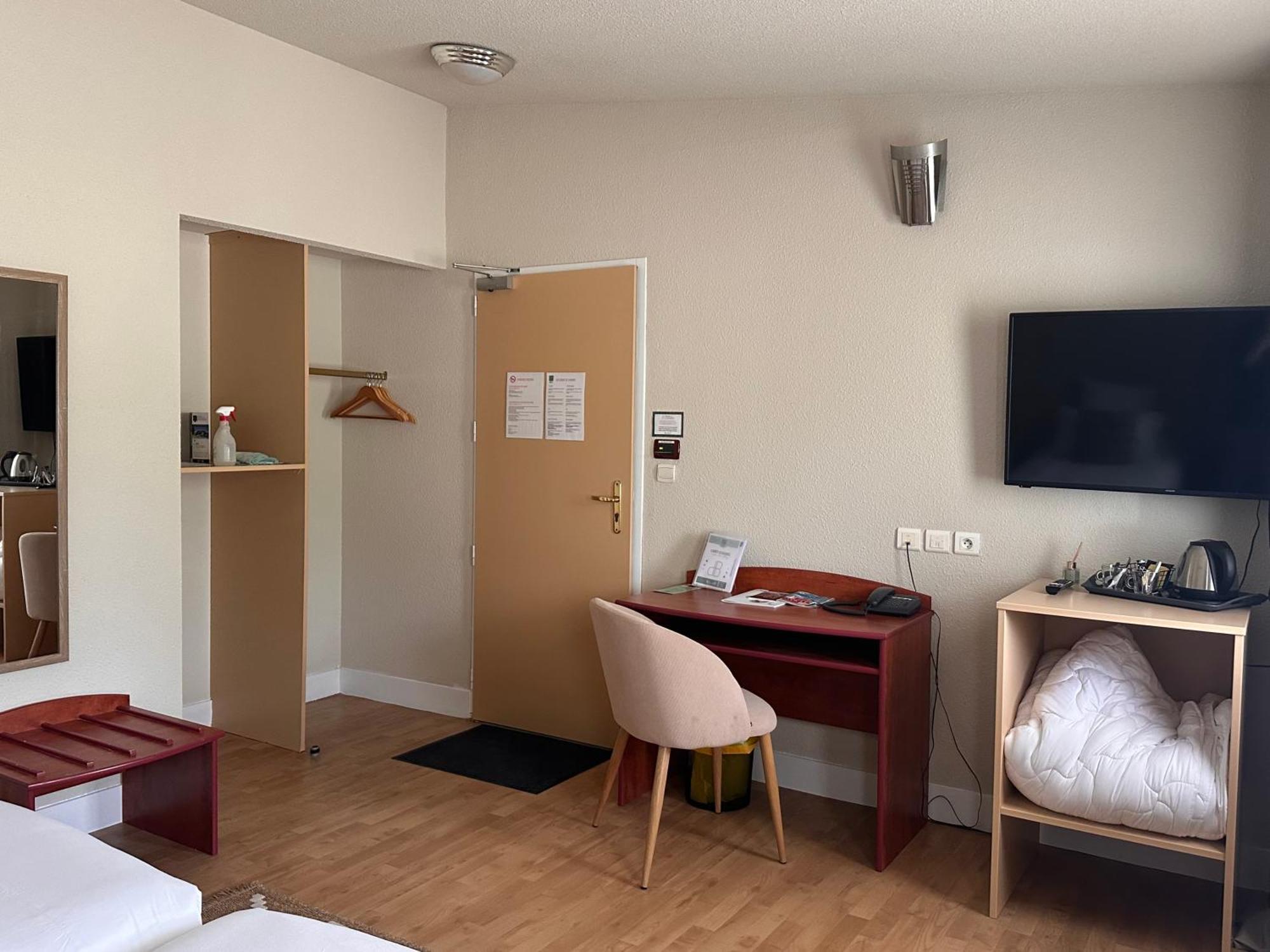 Hotel - Domaine De La Blanchardiere - Le Mans Changé Dış mekan fotoğraf